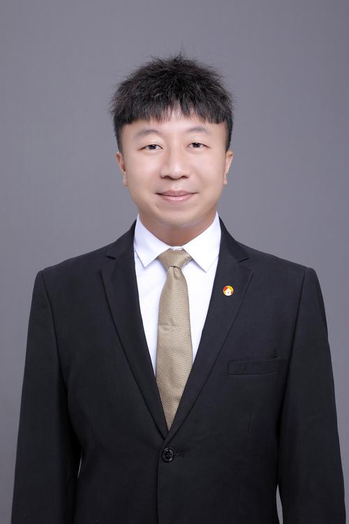 王宇博 房產(chǎn)經(jīng)紀行業(yè)的專業(yè)守護者與創(chuàng)新先鋒